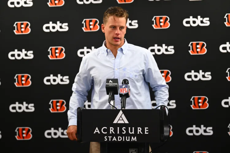 Burrow seeks to stay unbeaten vs Lawrence as Bengals host Jaguars